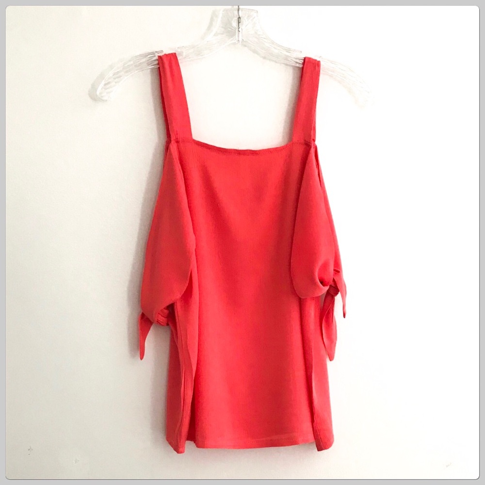 HP NWT Sweet Coral/Pink Cold Shoulder Top - Picture 3 of 4